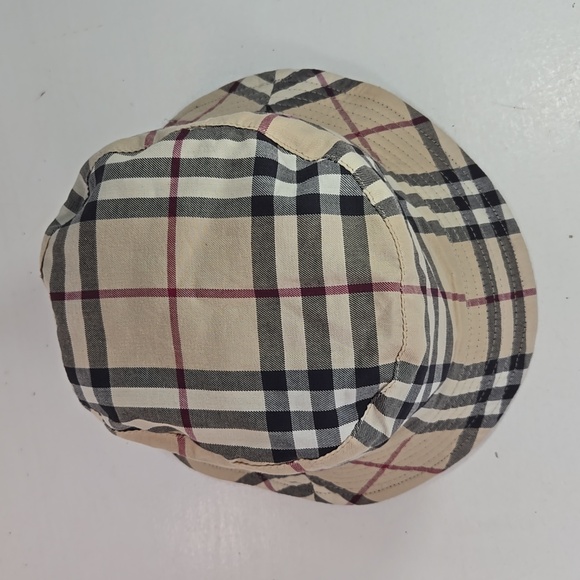 Burberry Nova Check & Denim Reversible Bucket Hat - Picture 7 of 13